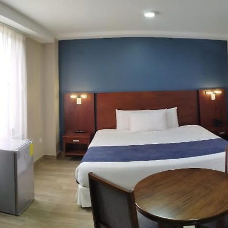 Hotel San Agustin Plaza Latacunga Kültér fotó