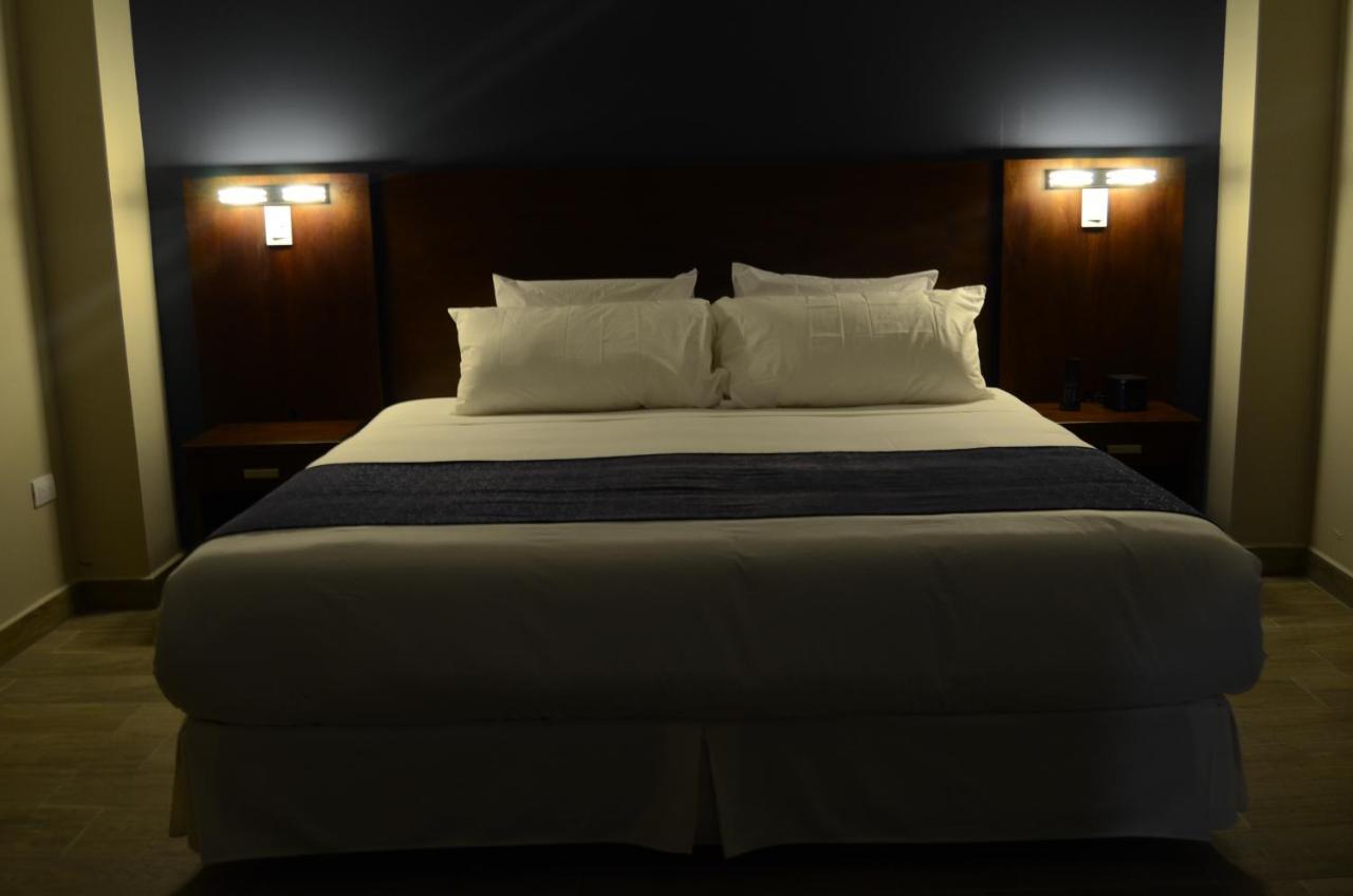 Hotel San Agustin Plaza Latacunga Kültér fotó