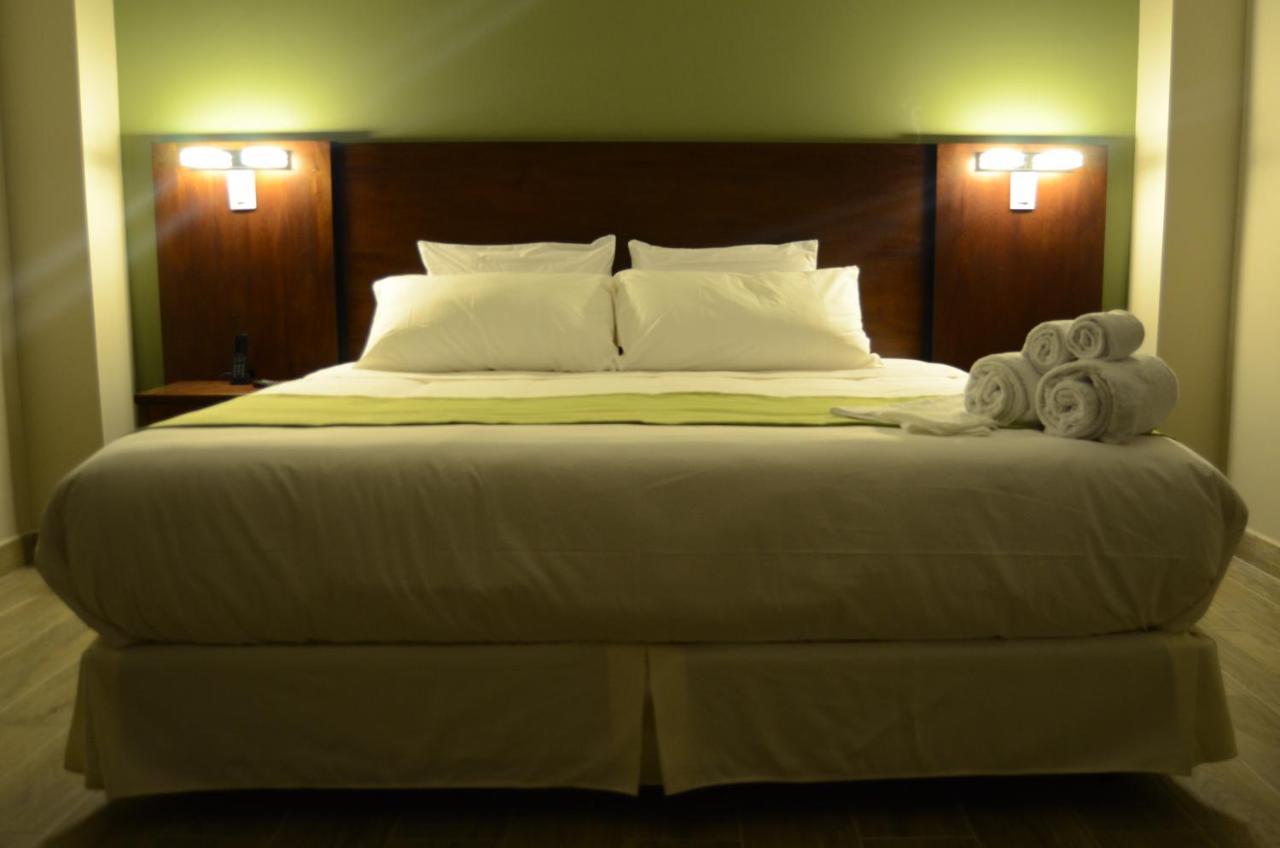 Hotel San Agustin Plaza Latacunga Kültér fotó