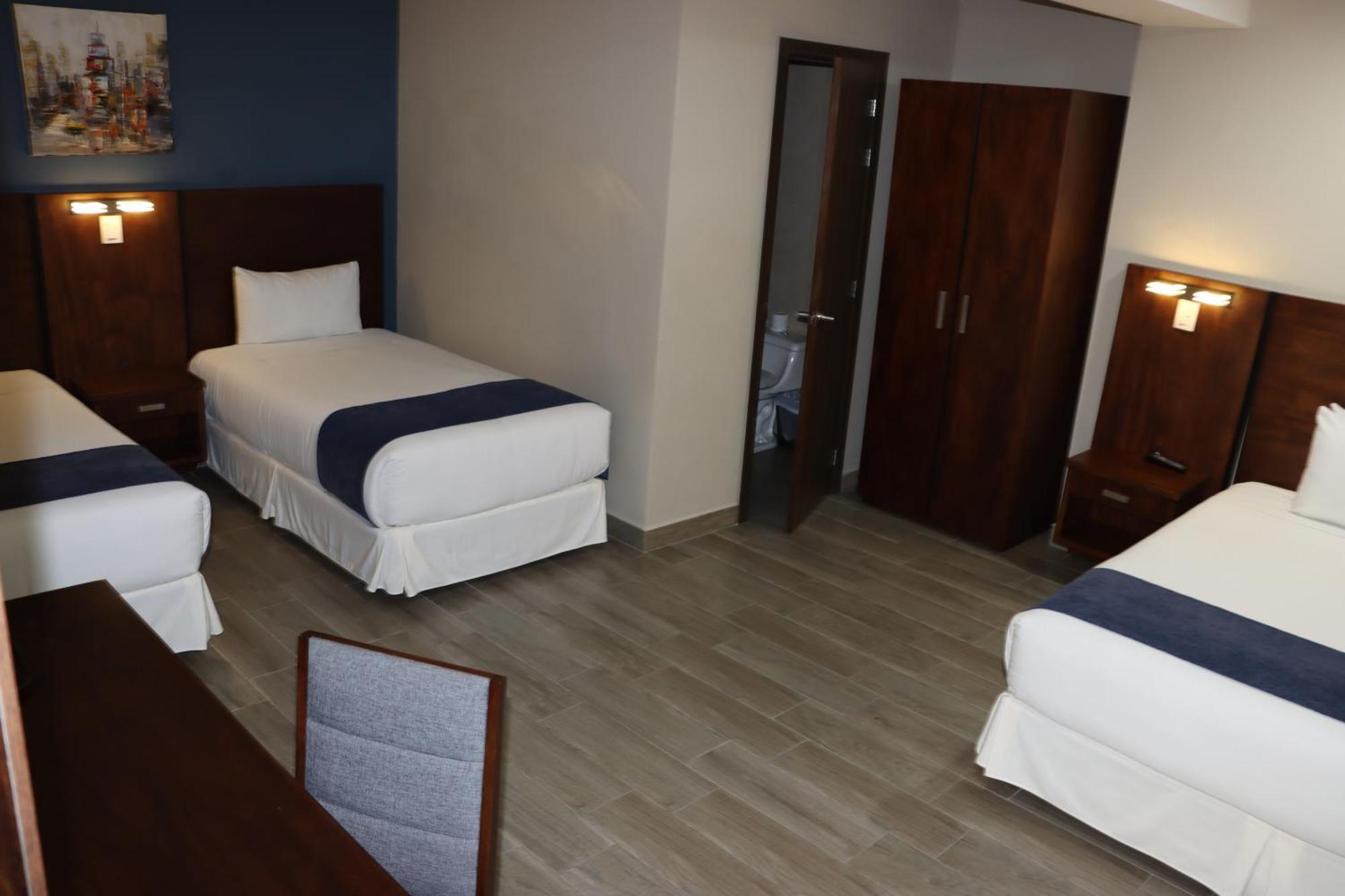 Hotel San Agustin Plaza Latacunga Kültér fotó