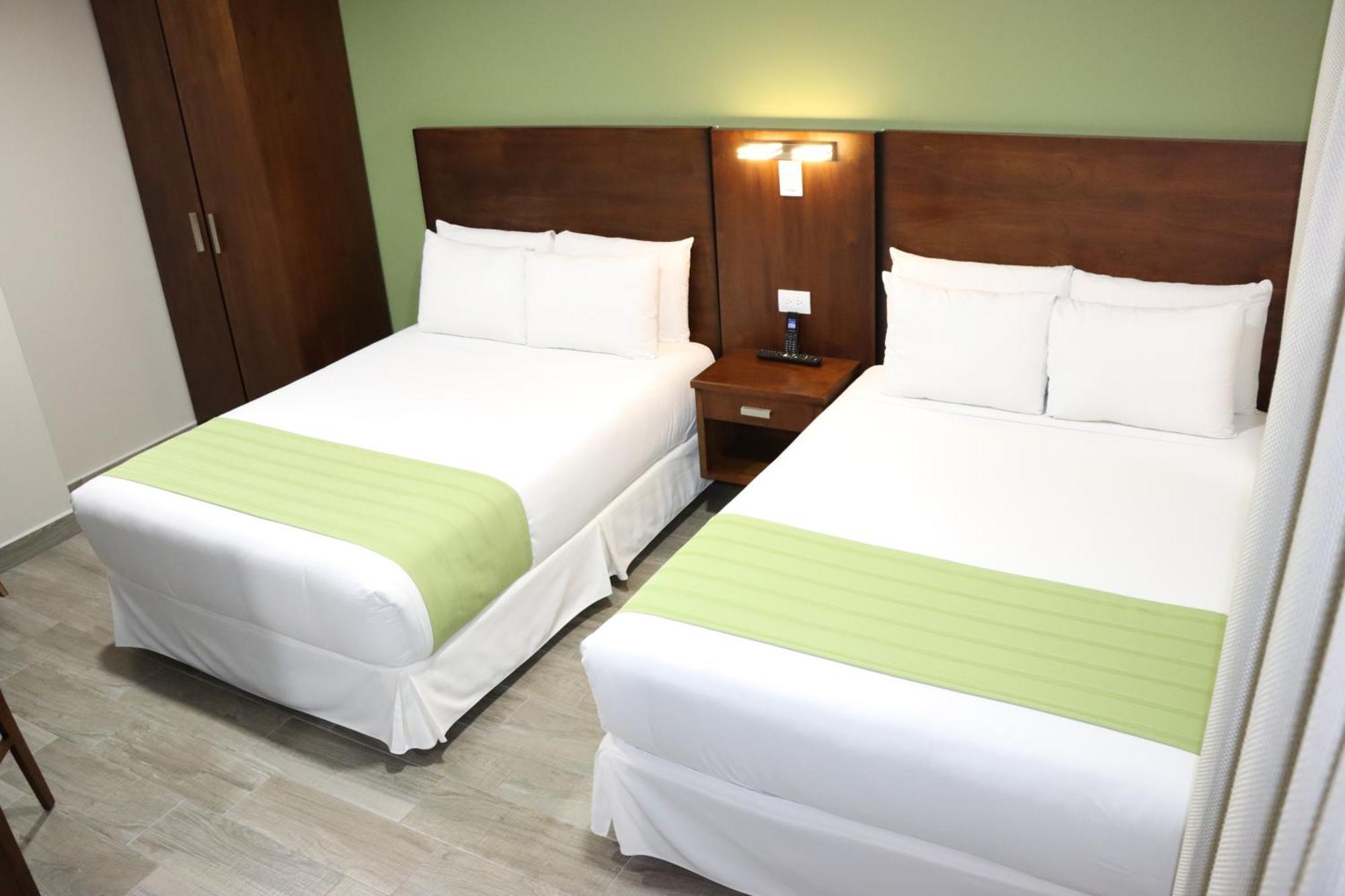Hotel San Agustin Plaza Latacunga Kültér fotó