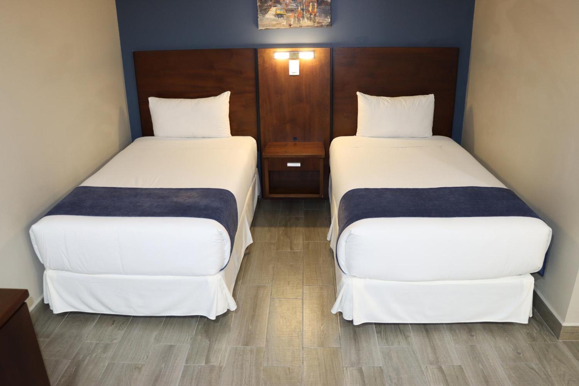 Hotel San Agustin Plaza Latacunga Kültér fotó