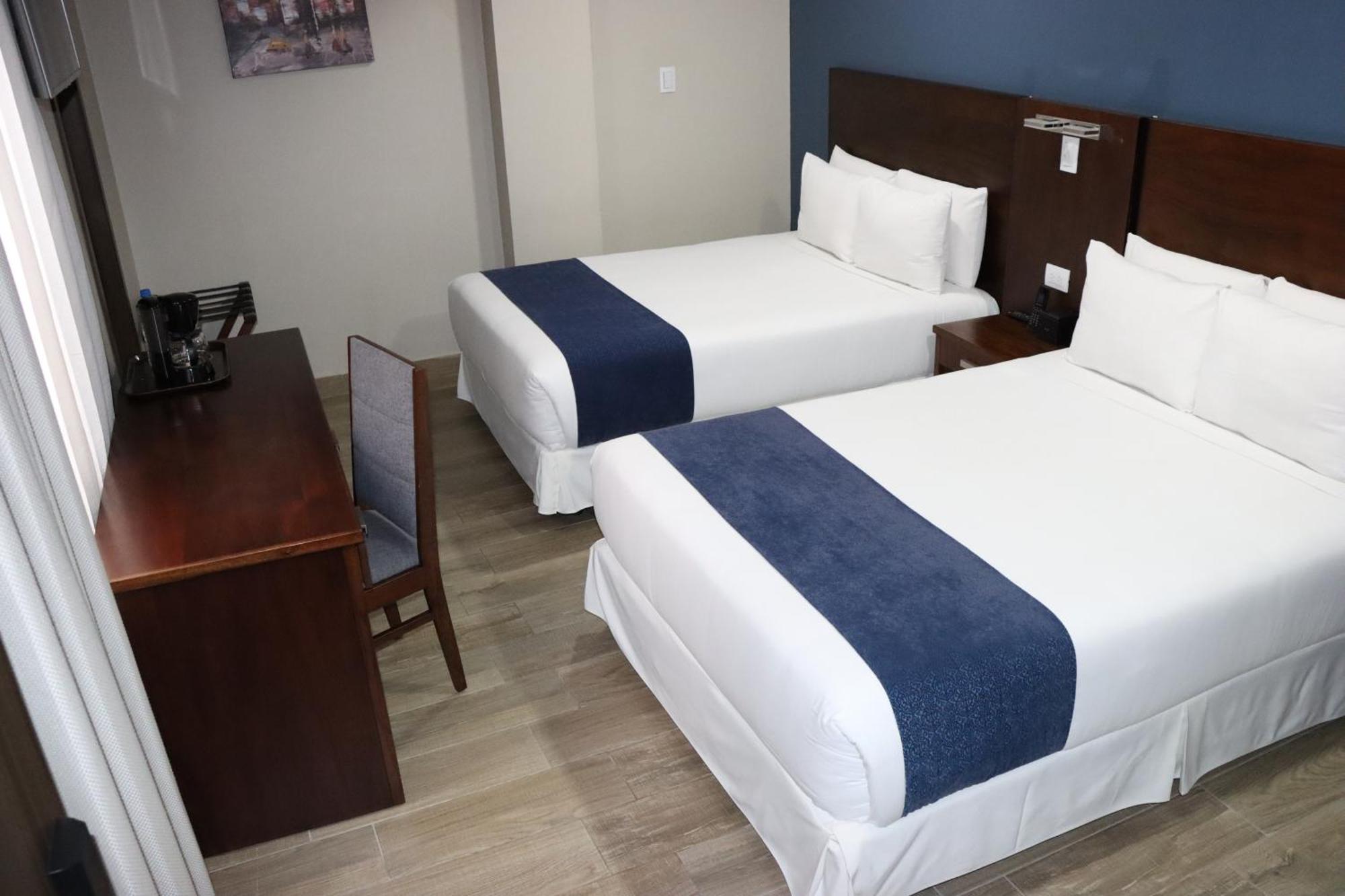Hotel San Agustin Plaza Latacunga Kültér fotó